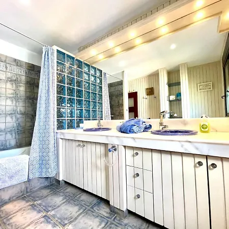 Estupenda Con Wifi, Piscina Privada, Bbq En Tenerife Sur * Costa Adeje (Tenerife)